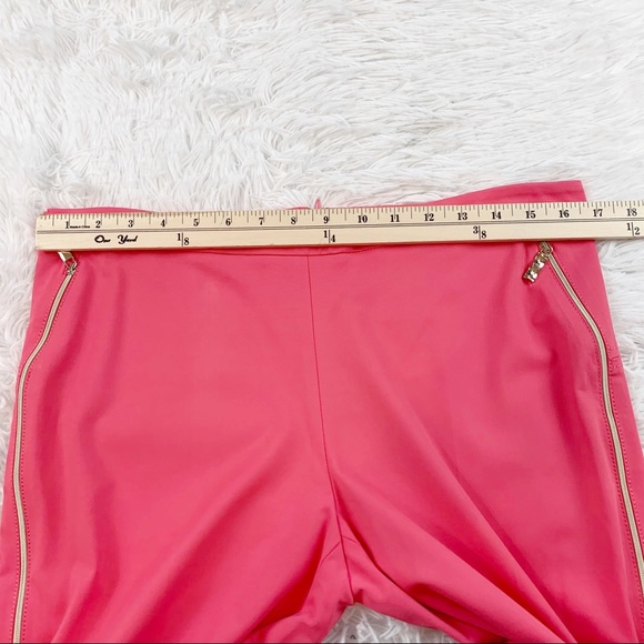 VDP Collection mid rise Straight Leg knit Pants with exposed zipper details - Picture 9 of 12